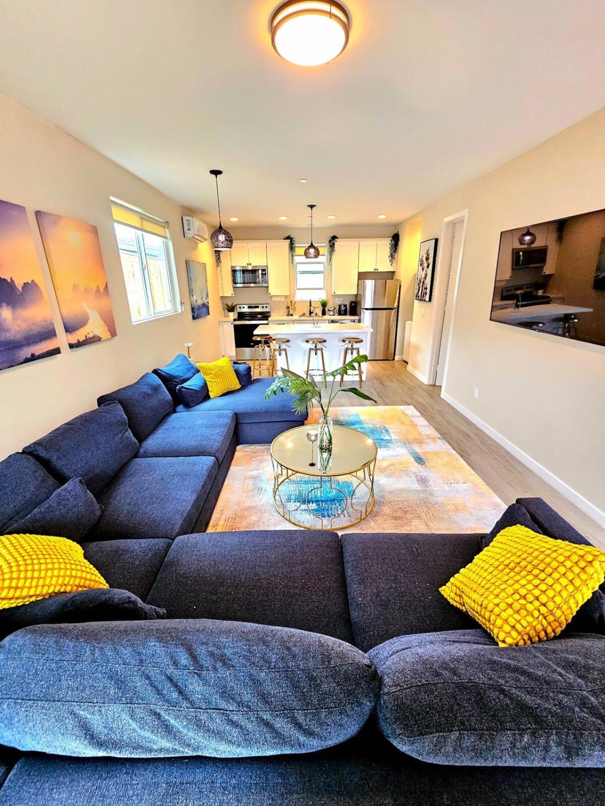 Heights Golden Luxe Retreat Holiday home *